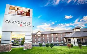 Grand Oaks Hotel